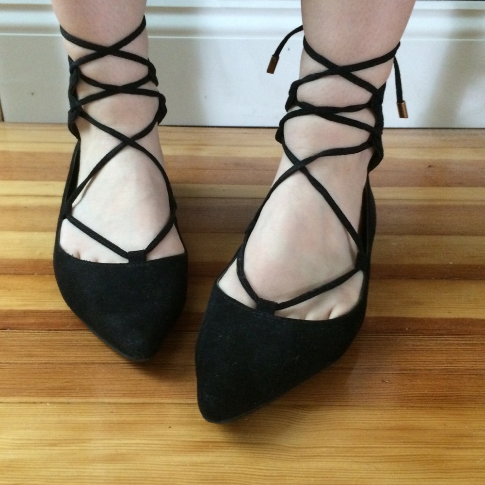 Black Tie-up, Pointy Toe Flat
